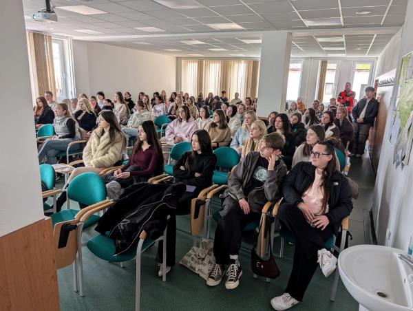 54d5e762-575e-43af-aec1-eec41c41f294